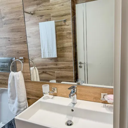Superior Duplex 1 * Shëngjin
